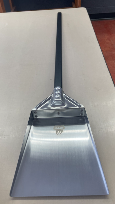 WPPO Ash Shovel with Black Alumina Handle – 120cm Total Length