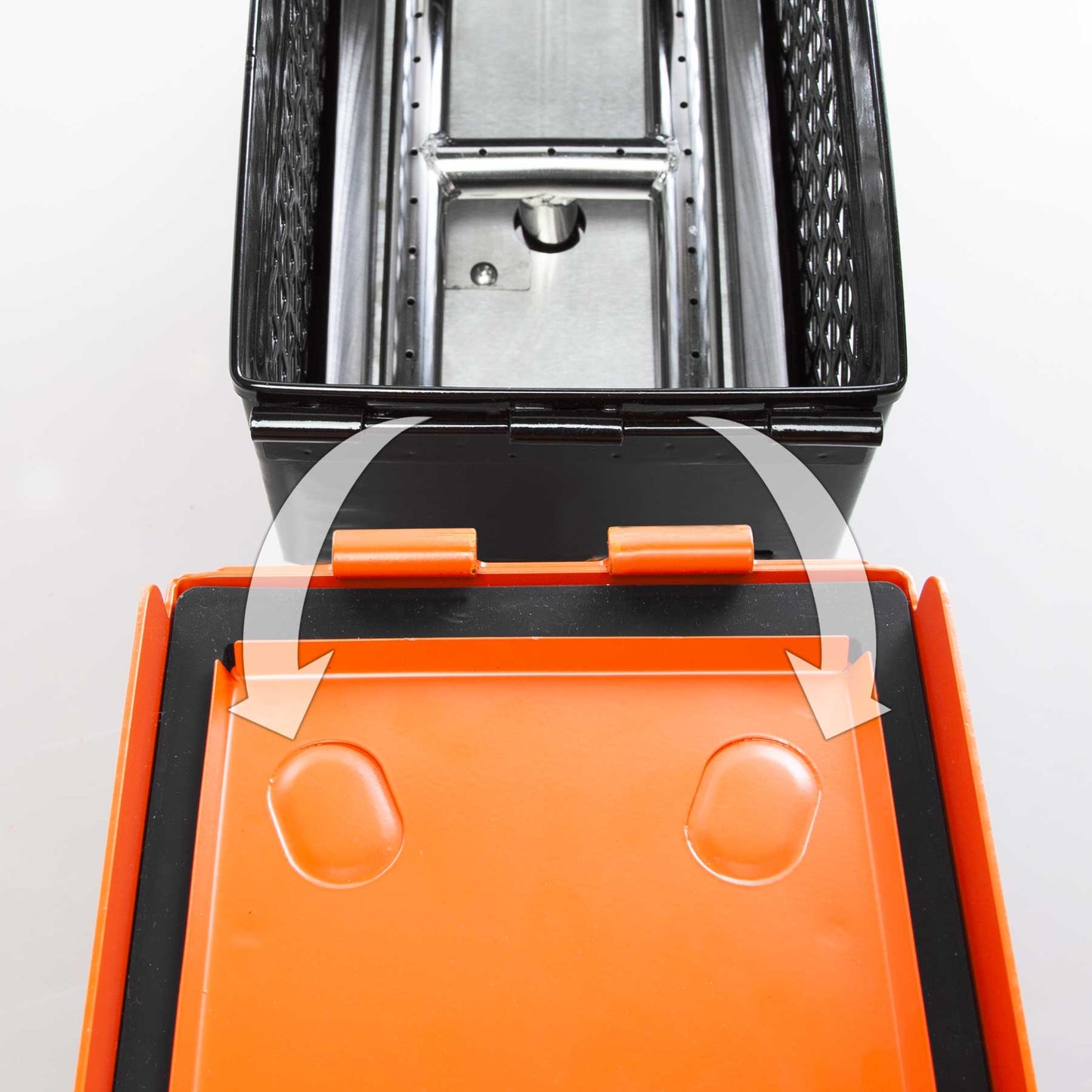 FireCan portable fire pit grill insert and internal burner area view
