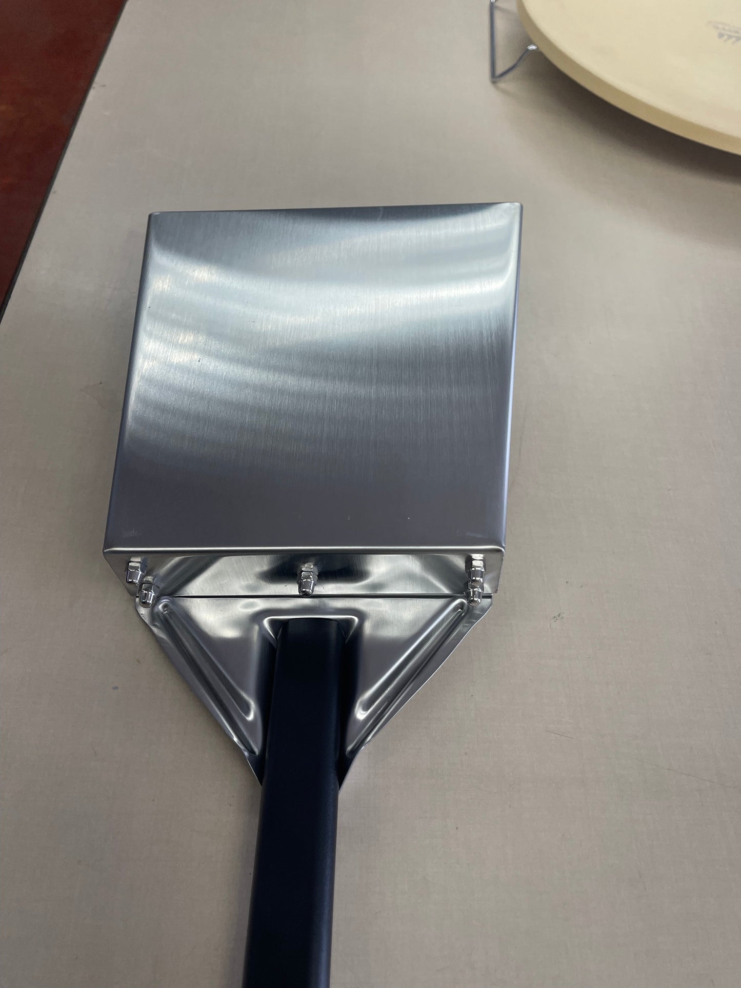 WPPO Ash Shovel with Black Alumina Handle – 120cm Total Length