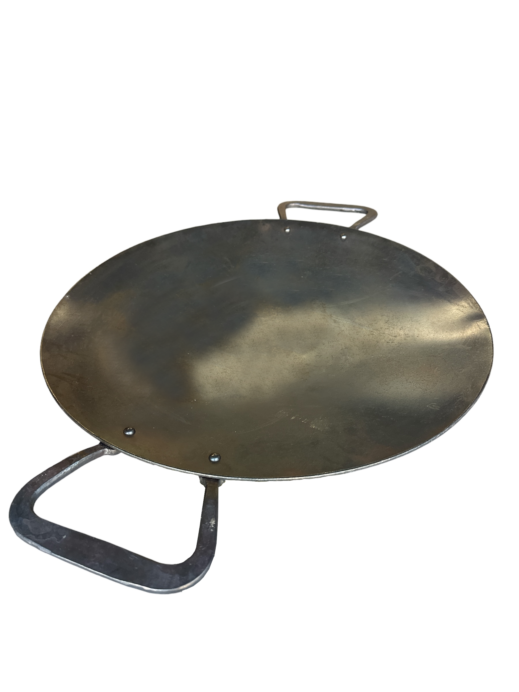 Round metal campfire cooking lid with top handle